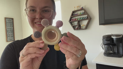 Silicone Teether with Wooden Ring – Turn Random Gnawing Into Soothing